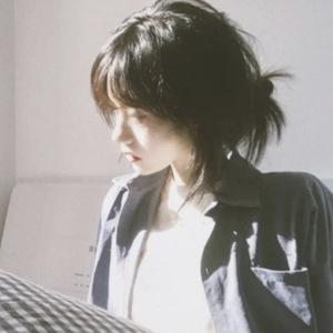 思妤i头像