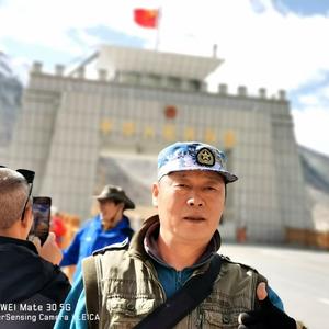 大叔爱自驾头像