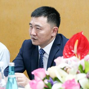 素人辉哥头像