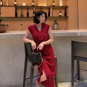 老谭私服-甄选穿搭头像