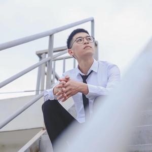 桔源男孩李佳头像