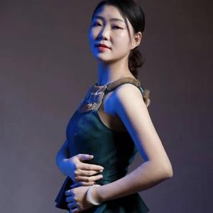 中华桥小杨姐头像