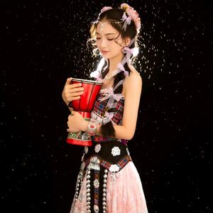 小爱饿的快头像