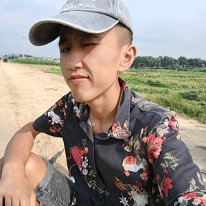 阿伟跑腿头像