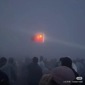 红星照耀世界头像