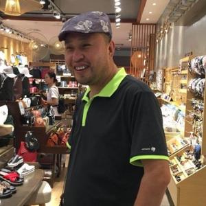 关艺阳中国传媒哥头像