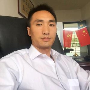 昇辉映月头像
