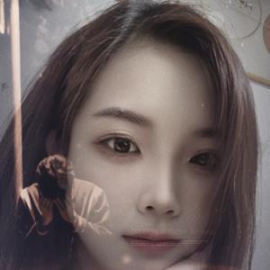 玥玥吖头像