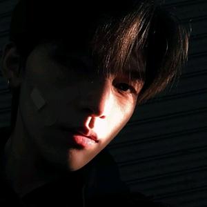 才思敏捷的一条咸鱼儿头像