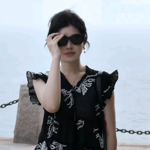 老杨私服小助理头像