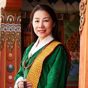李雨儿圣光头像