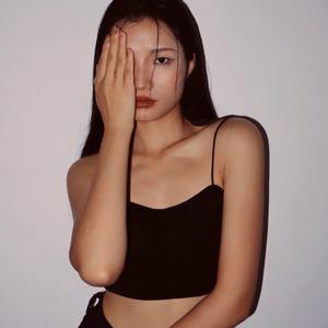 凯蒂腿很长头像