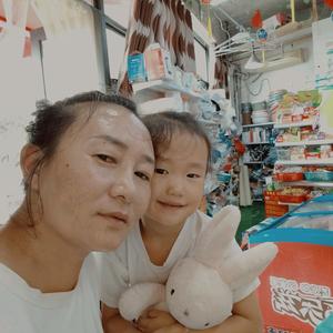 云南远嫁四川宜宾的女人头像
