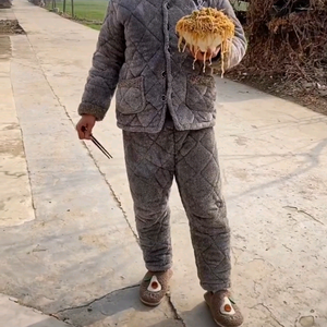梁少聪家里头像