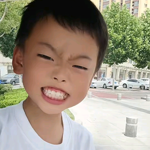@苖（di）宝儿头像