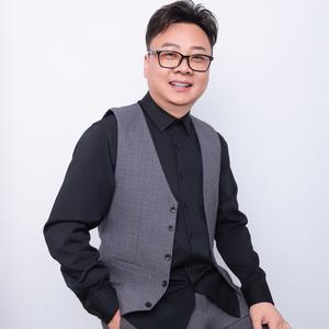 专业取名唐国强头像