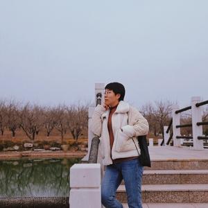 直率百香果zD头像