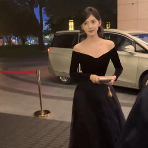 章若楠御用摄影师日常vlog头像