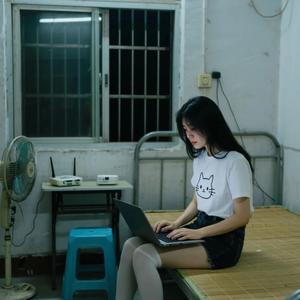 大专毕业找工作头像