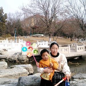 阳宝她妈头像