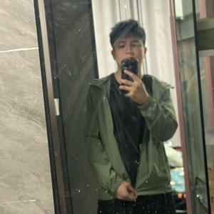小饭不吃辣头像