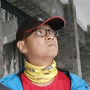 萧二哥2W4w头像