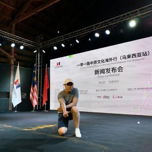 九米乱想头像