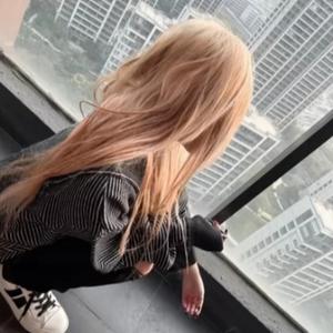 小小郑头像