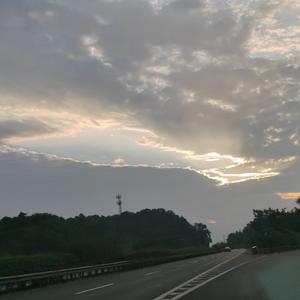 大气原野y头像