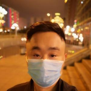 博学多才的一珞影视头像