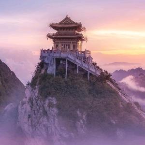 博学多才的勇往直前奋发向上头像