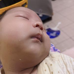 爱欣睿头像