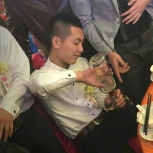 放眼看世界咯头像