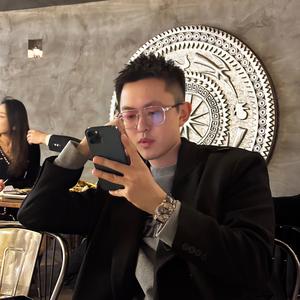 酷酷的丛院长头像