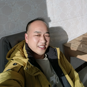 平凡的兴茂头像