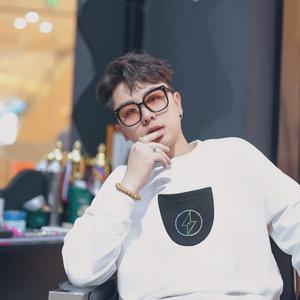 福克斯带你吃喝玩乐（狂爱小沈阳版）头像