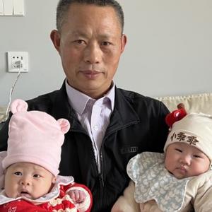 中村杨小爸头像