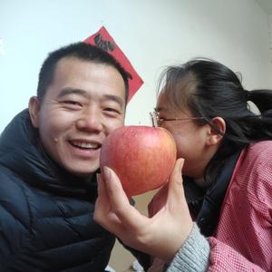 元瑞苹果头像