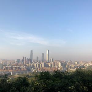 不正经的零食世家头像