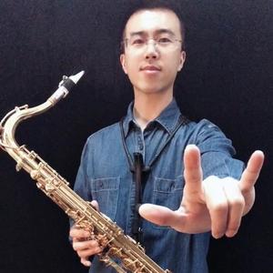 小辛萨克斯头像