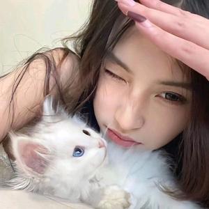 对颖颖着迷呀头像