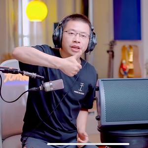JUN吉他头像