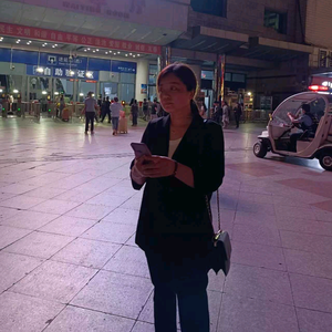 百卉含英头像