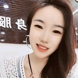 @卖美瞳的燕子头像