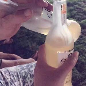 隔壁耳东陈头像