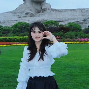 重庆导游小利呀头像
