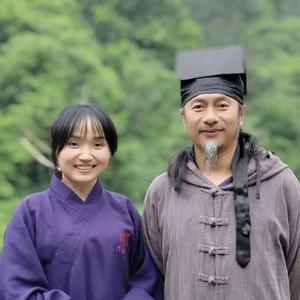 观自在lily头像