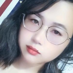 攒钱去鹤岗的冬青头像