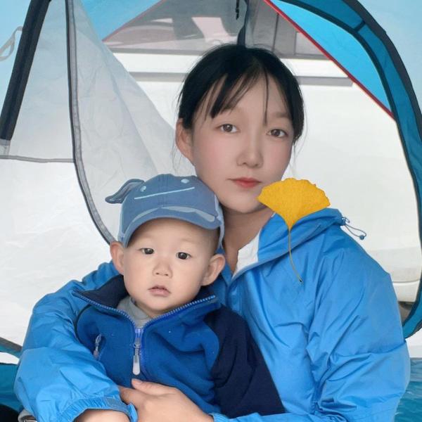 小脐橙妈妈头像
