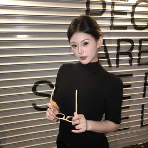 吴嘉欣欣头像